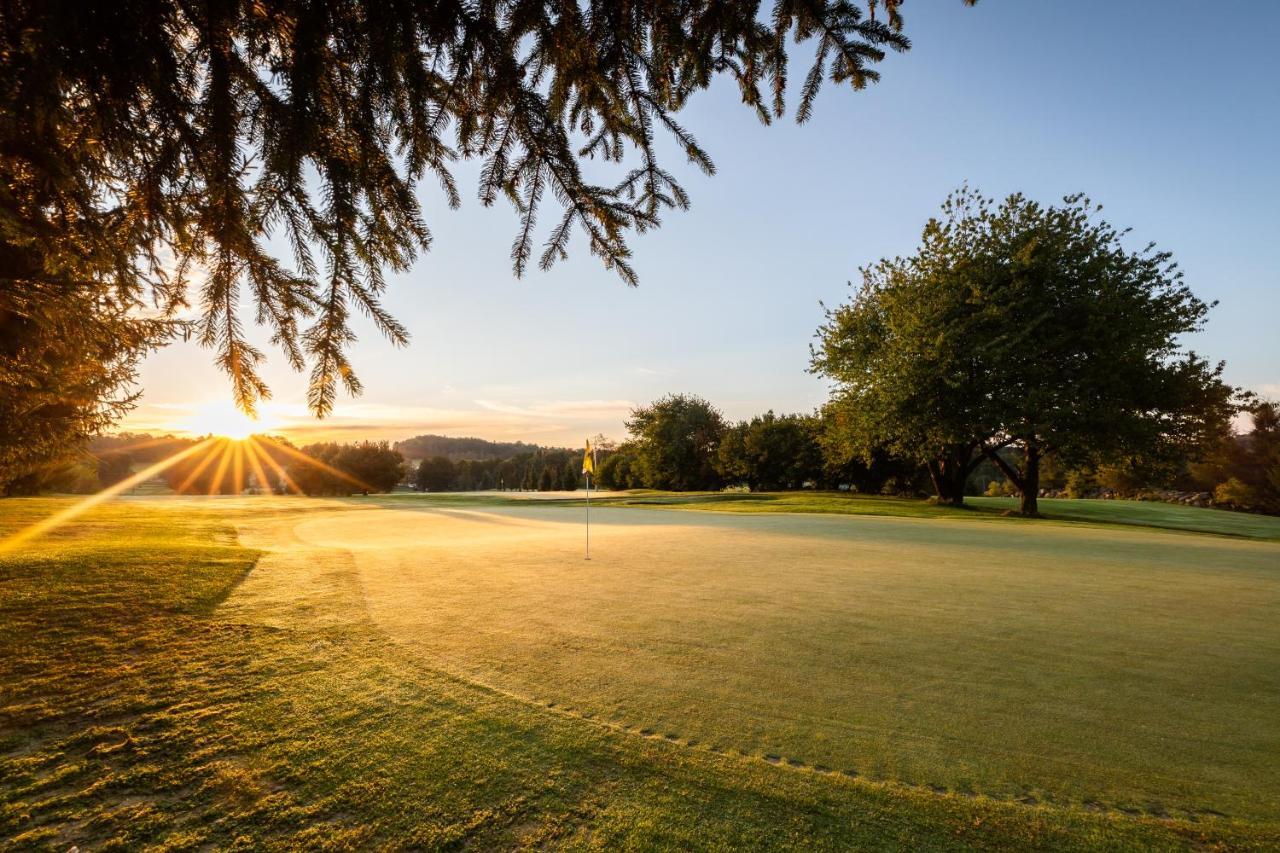 Golf Certovo Bremeno Hotel Jistebnice Bagian luar foto