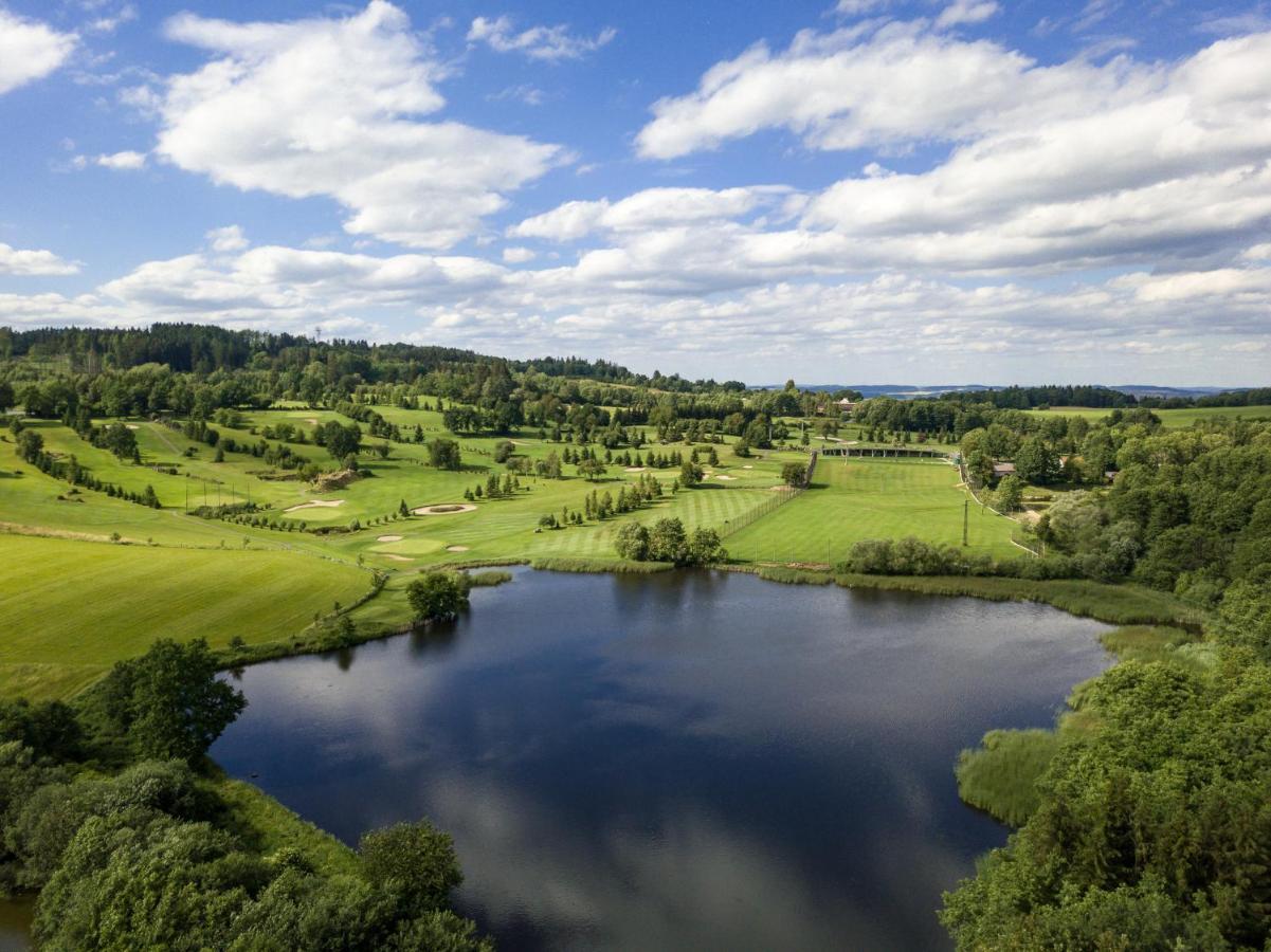 Golf Certovo Bremeno Hotel Jistebnice Bagian luar foto
