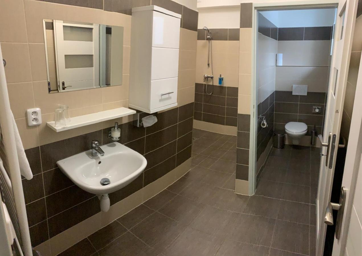 Golf Certovo Bremeno Hotel Jistebnice Bagian luar foto